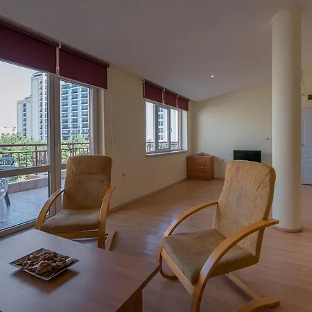 Private * ساني بيتش